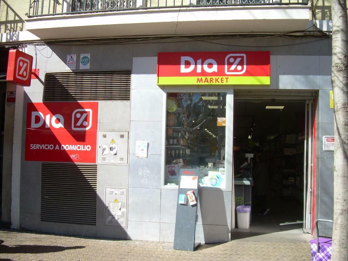 Medina Apartment And Parking Historical Center Seville Exterior photo